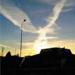 【画像あり】大天使ミカエルがウクライナ・キエフの空に現れた!?