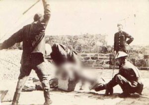 ムチ打ち刑・敲き刑・石打ちの刑のどれもが恐ろし過ぎる...