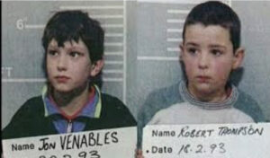 【ジェームス・バルガー事件】10歳の少年2人が2歳児を誘拐し殺害!