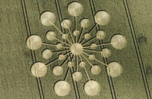 2023年にイギリスで出現した芸術的なミステリーサークル13連発！