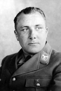 【マルティン・ボルマン】ヒトラーすら操ったナチス政権ナンバー2の謎!